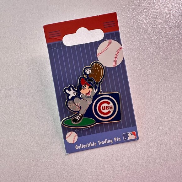 NWT Official Disney Pin Trading – Chicago Cubs Mickey Mouse Pin - Picture 1 of 3